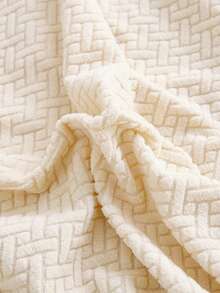 1PC Fleece Fabric Anti-Slip Elastic Decorative Sofa Cover, Jacquard Carved Leaf Design, Pet-Friendly Anti-Dirt Anti-Dust, Suitable For 1/2/3/4 Seater Sofa, All Seasons - Beige - View 9