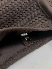 1pc Brown PU Vintage Woven Texture Shoulder Bag, Large Capacity Lightweight Women's Commuter Tote Bag, Suitable For Commuting And Travel - Coffee Brown - View 11