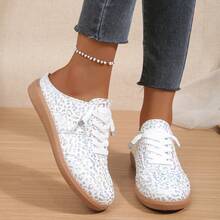 Zapatos deportivos casuales para mujer de unicolor con cordones, cómodos, tipo slip-on, para uso diario, ir al trabajo, compras, sin fatiga, suela fina, zapatos de entrenamiento alemanes, estilo minimalista, estilo universitario, punta cerrada, tipo mule, temporada de vuelta al colegio, moda versátil casual - Plateado - Ver 5