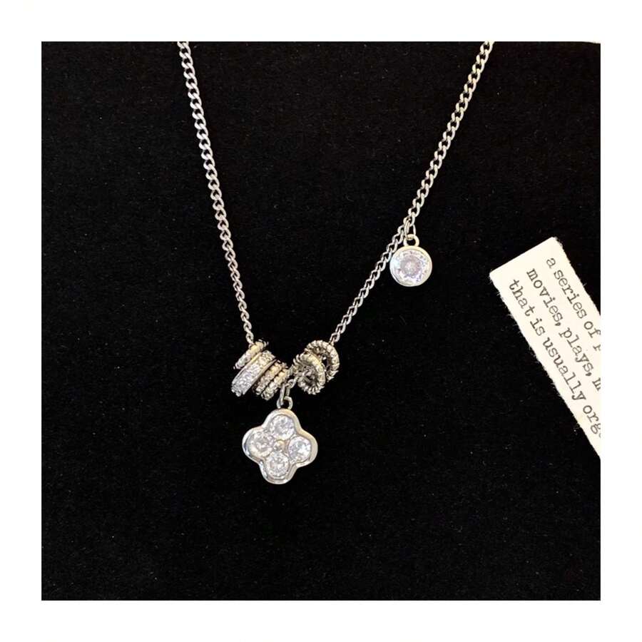 Light Luxury High-End Clover Flower Circle Necklace For Women, Unique Niche Exquisite Personalized Versatile Zirconia Collarbone Chain - Silver - View 1