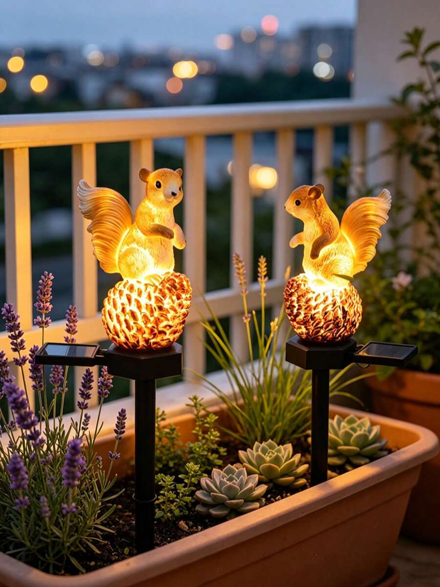 1pc Resin Pine Cone Squirrel Solar Ground Light, LED Garden Stake Light, Waterproof Outdoor Landscape Decorative Light, Suitable For Lawn, Yard, Patio, Backyard Decoration - Multicolor - View 1