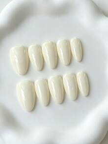 Shecass 短杏仁形純色奶白色手工穿戴甲，亮面簡約全包覆，優雅極簡可重複使用，適合日常約會派對、Y2K 秋季美甲、旅行度假、禮物、返校季、音樂節，純色穿戴甲 - 彩色 - 查看 3