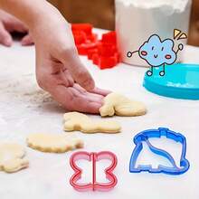 6/1pc Sandwich Cutter Set, DIY Food Making Tool, Cute Animal Pattern Mold, Suitable For Sandwich, Bread, Pancake And Cookie, Can Make Fun Shaped Toast, Suitable For Bento Box Plating And Food Decoration, Kitchen Essential - Multicolor - View 4