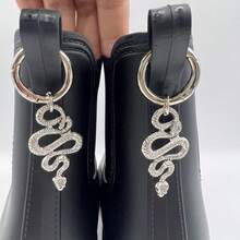 1PC Vintage Snake-Shaped Keychain Pendant Shoe Charm Bag Accessory, Dark Series Boots Shoe Buckle Decor, Halloween Party Gift - Multicolor - View 3