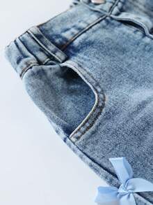 Celana Jeans Denim Lebar Model Lurus dengan Hiasan Pita 3D di Samping, Pinggang Elastis, dan Efek Sobek-sobek - Light Wash - View 6