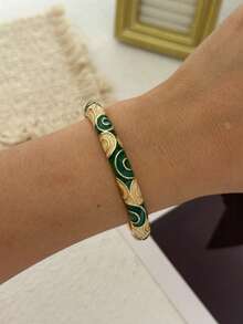 Conjunto de Pulseiras Vintage Francês em Esmalte Rosa e Dourado, Bracelete Aberto Retrô com Escultura em Gota de Óleo, Joia de Mão em Camadas de Atmosfera Suave - Multicolorido - Visão 9