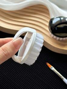 Finger-Clip Nail Cleaning Brush, Nail Dust Cleaning Brush, Portable Nail Dust Removal Cleaning Tool - Multicolor - View 3