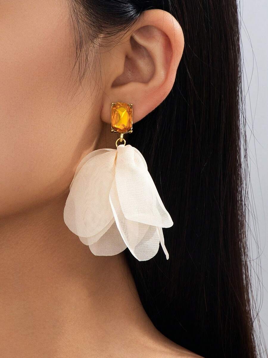 1 Pair Gentle Fairy Style Summer Vacation Atmosphere Beige Mesh Flower Pendant Earrings For Women - Apricot - View 1