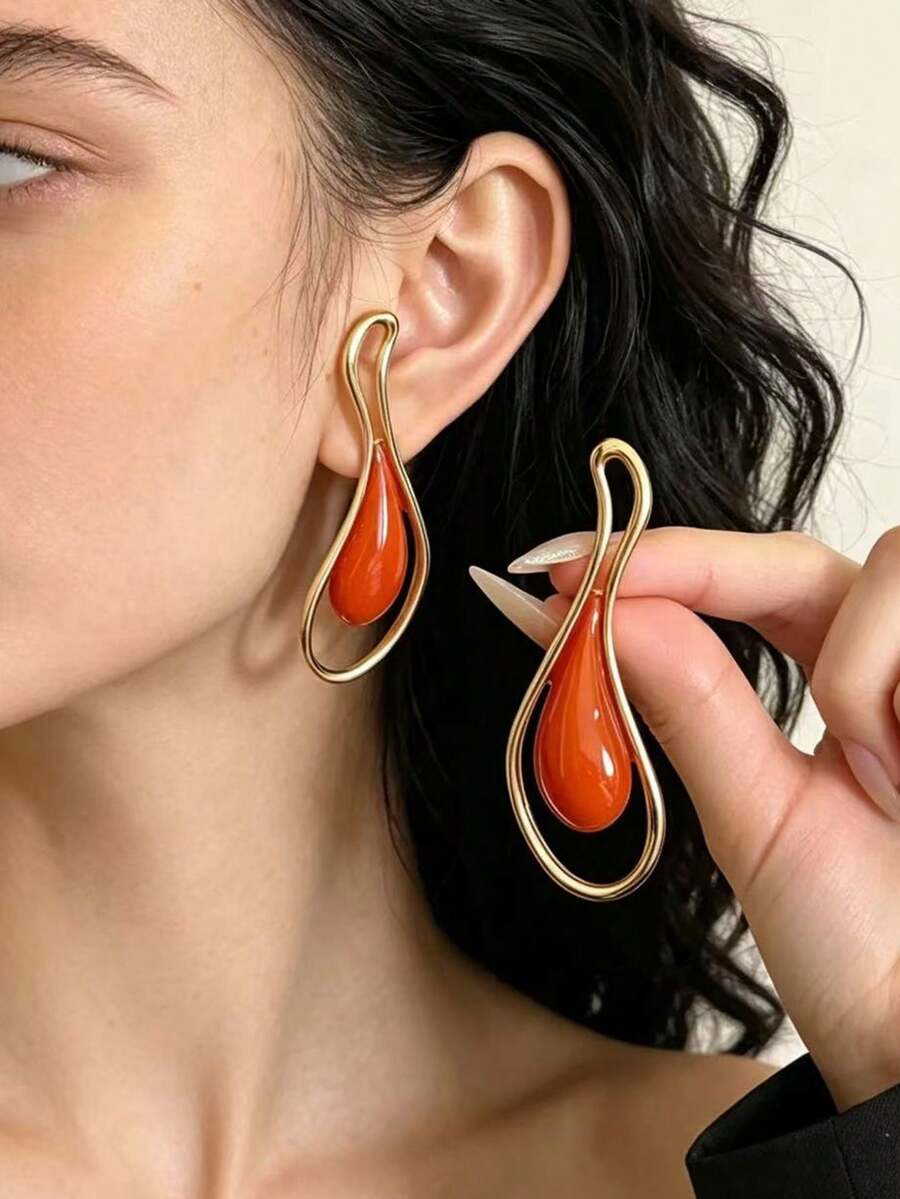 1 Pair Exaggerated Geometric Asymmetrical Burgundy Oil Drop Stud Earrings - Gold + Orange - View 1