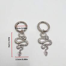 1PC Vintage Snake-Shaped Keychain Pendant Shoe Charm Bag Accessory, Dark Series Boots Shoe Buckle Decor, Halloween Party Gift - Multicolor - View 2