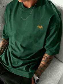 Men's Black Loose Fit Short Sleeve T-Shirt With Gold MEMENTO MORI All-Seeing Eye Print On Back, Mysterious Casual Top - Green - View 2