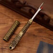 Pembuka Jahitan Ukiran Antik, Gagang Logam dengan Desain Bunga Retro, Mata Pisau Tajam dengan Mudah Membuka Jahitan dan Ujung Benang, dan Pengoperasian yang Nyaman, Cocok untuk Menjahit Tangan, Sulaman Silang, Memotong Pakaian, dan Penggemar Kerajinan Kain DIY. - Berbagai gaya - View 3