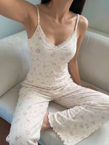 DAZY 女士甜美碎花吊带睡衣套装，V领蕾丝边设计，柔软飘逸的阔腿裤，休闲家居服，适合户外穿着 - 香檳色 - 查看 2