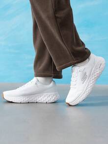 Skechers 男士輕量休閒鞋 GO WALK MAX CUSHIONING FLEX 運動鞋 舒適透氣 緩震走路鞋 217113-WHT - 白色 - 查看 4