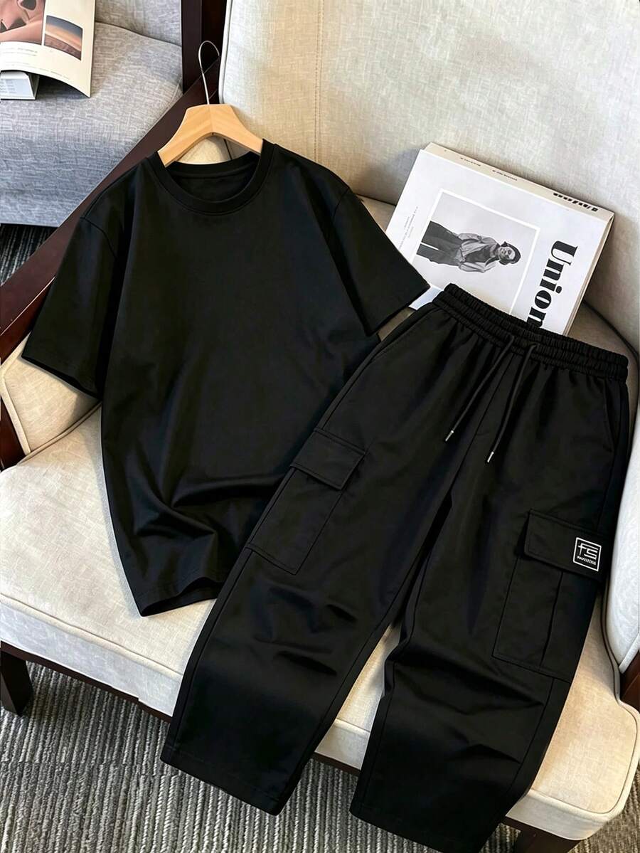 Men's Fashion Solid Color Crew Neck Short Sleeve T-Shirt + Patch Pocket Cargo Pants 2-Piece Set, Elastic Drawstring Casual Outfit - Black - View 1