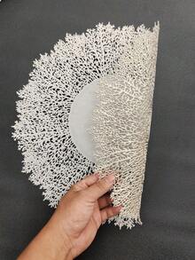 2pcs/4pcs/6pcs 15 Inch Round Gold Coral Hollow PVC Placemats, Heat-Resistant Table Mats For Wedding, Banquet, Valentine's Day, Mother's Day, Party, Restaurant, Hotel Dining Table Decor - Multicolor - View 7