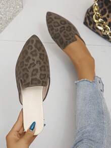 Grey-brown Large Leopard Print