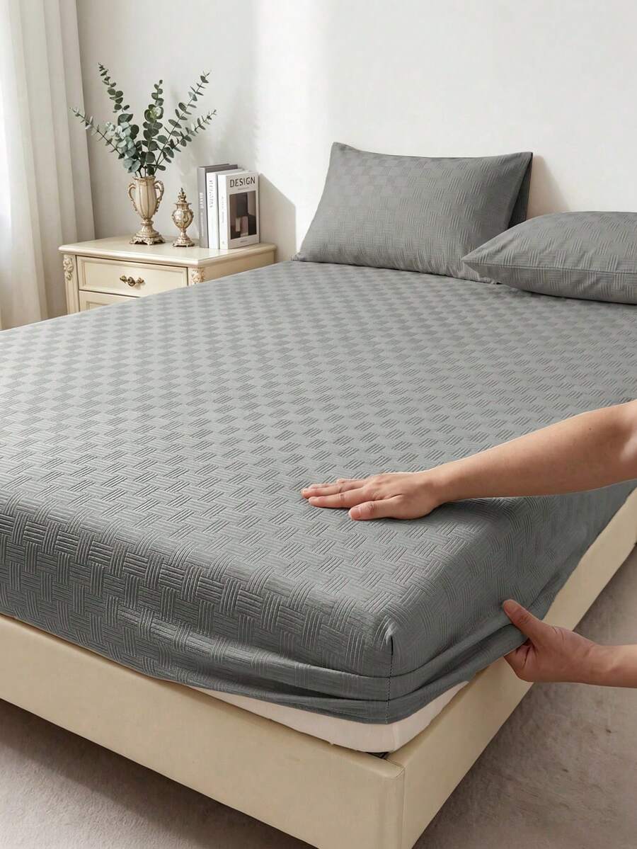 1pc 3D Embossed Bed Cover (Pillowcase Not Included), Bedding, Skin-Friendly Mattress Protector, Mattress Cover, Comfortable/Soft/Breathable, Multiple Sizes Available, Suitable For Full/Twin/Queen/King/California King Bed, Machine Washable, Back To School Season - Light Grey - View 1