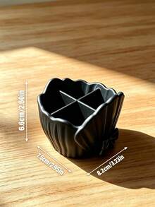 1pc 4-Compartment Toothbrush Holder/Storage Rack, Toothpaste, Makeup Brush Storage Box, Bowknot Lace Shell Design 4-Compartment Toothbrush Holder, Desktop Small Item Sorting Storage Basket, Black/White Storage Rack, Bedroom/Living Room/Desktop Decorative Storage Box, Suitable For Living Room, Desktop, Study Bedroom, Back To School Season, Holiday Decoration, Housewarming Gift Essential, Christmas, New Year Gift Best Choice - Multicolor - View 11