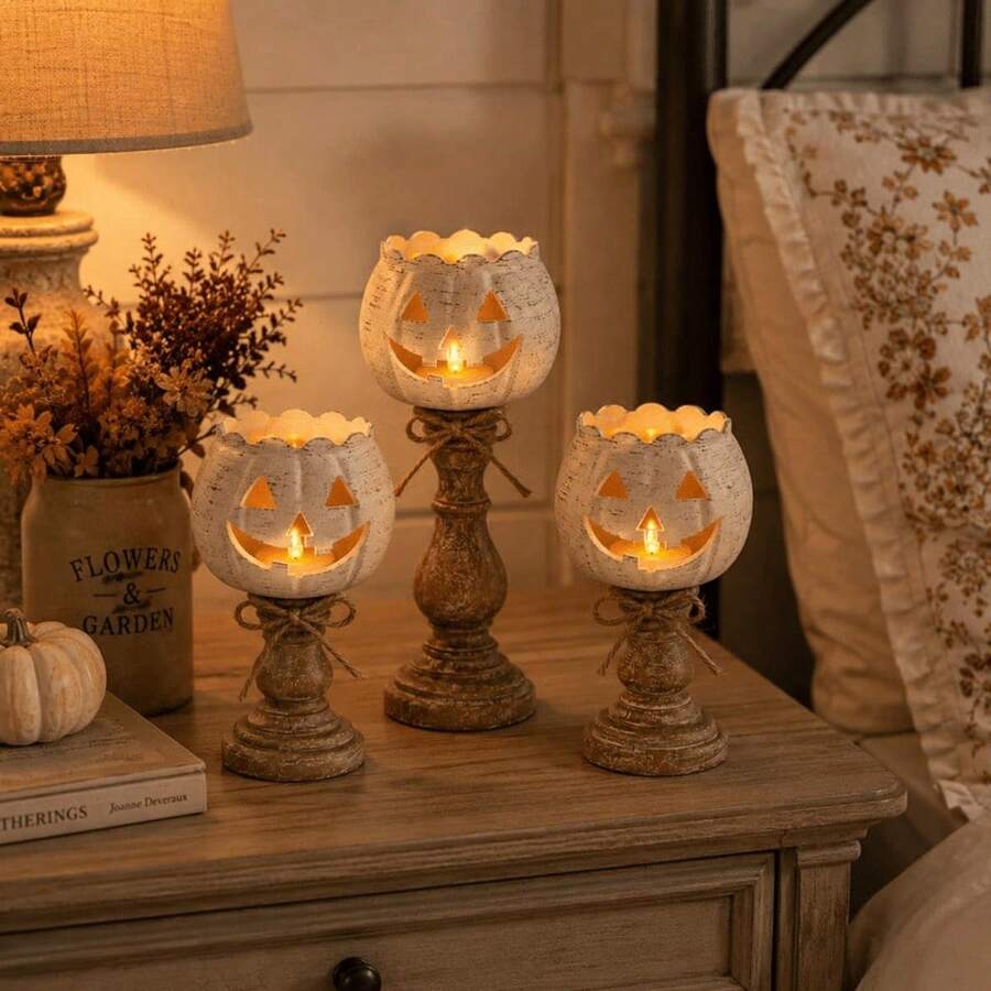 3 Tamaños de Soportes de Vela Pedestal de Calabaza Blanca en Capas, Soportes de Velas Tealight con Acabado Desgastado Jack O Lantern para Velas Tealight Estándar, Decoración de Centro de Mesa Rústica de Granja para Interior para Otoño Halloween Acción de Gracias Fiesta Exhibición del Hogar Regalo