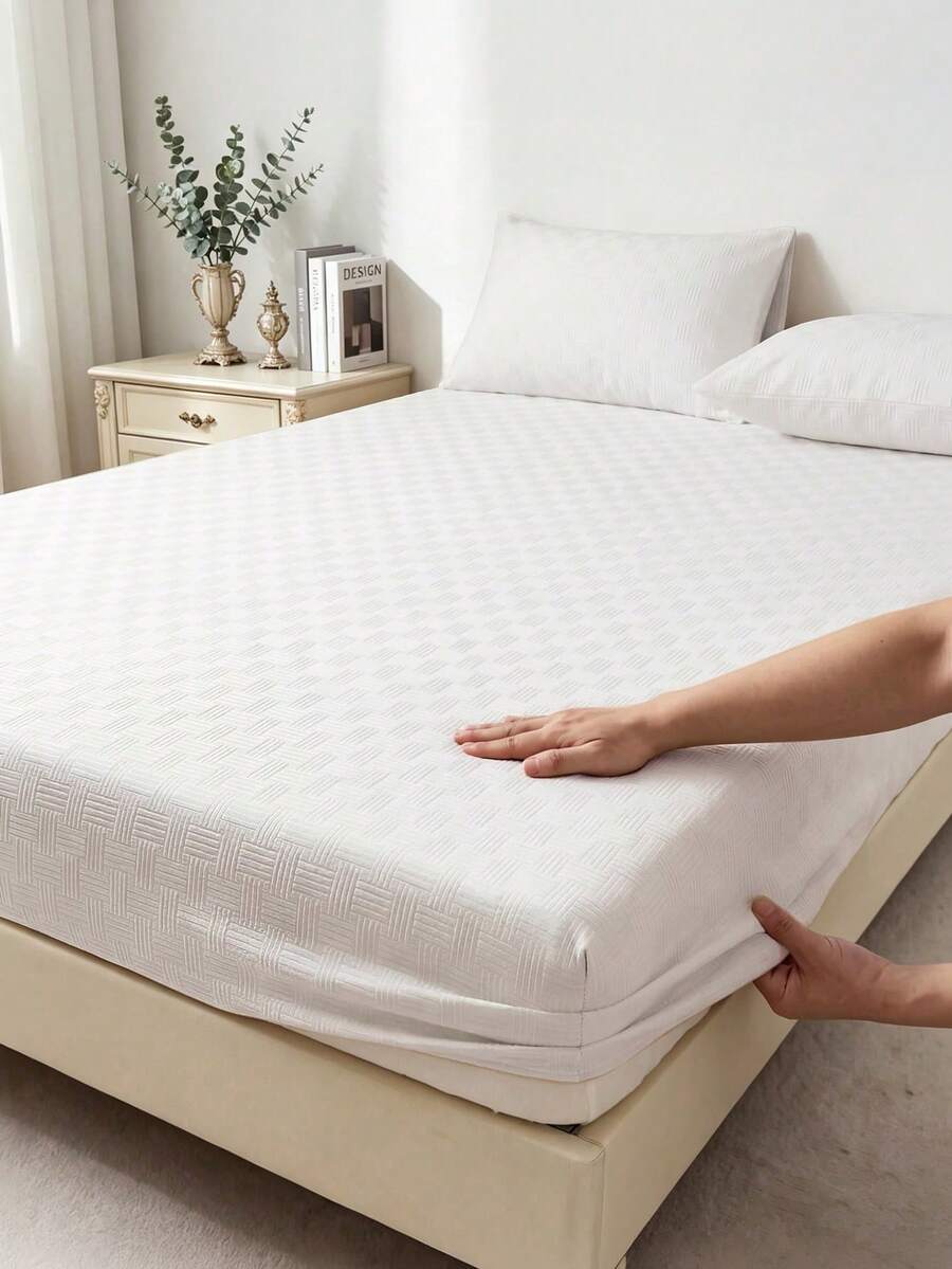 1pc 3D Embossed Bed Cover (Pillowcase Not Included), Bedding, Skin-Friendly Mattress Protector, Mattress Cover, Comfortable/Soft/Breathable, Multiple Sizes Available, Suitable For Full/Twin/Queen/King/California King Beds, Machine Washable, Back To School Season - White - View 1