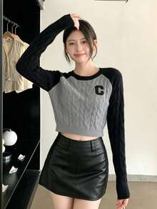 Sweater Rajut Kabel Lengan Raglan Kontras Abu-abu & Hitam American Vintage untuk Wanita, Pullover Leher Bulat Pendek Ramping Bordir untuk Musim Gugur - Grey - View 2