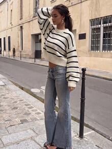 Sweater Pendek Bergaris, Pullover Rajut Bergaris dengan Bahu Longgar, Pakaian Musim Gugur Wanita - Hitam dan Putih - View 10