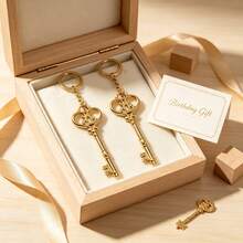 2pcs Gold Hollow Crown Vintage Key Pendant, Gentle Girl Style Matching Keychains, Wedding Anniversary Valentine's Day Gift For Girlfriend, Niche Luxury Accessory - Gold - View 4