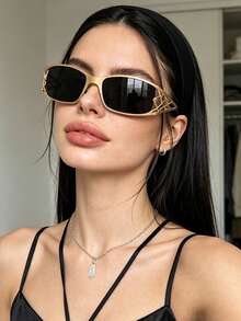 1件金屬時尚眼鏡 中空鏡腿 Y2K 未來感 包覆式復古百搭休閒女款眼鏡 適合日常配戴、街頭風、度假旅行、夏季海灘配件、秋冬穿搭 - 黑色 - 查看 2