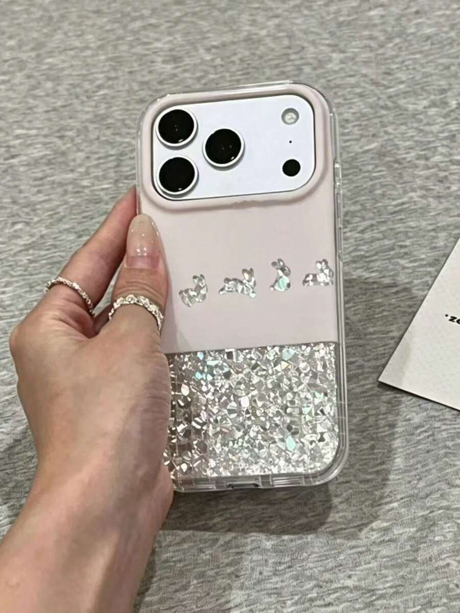 1pc New Korean Ins Style Diamond Pattern Patchwork Pink Hollow Rabbit Glitter Phone Case, Minimalist Premium Design, Anti-Drop Protective Cover Compatible With Apple 17 Pro Max, Apple 16, Apple 15 Pro, Apple 14 Plus, Apple 13, Apple 12 Pro Max, Apple 11, Cartoon Business Unique Style - Pink - View 1
