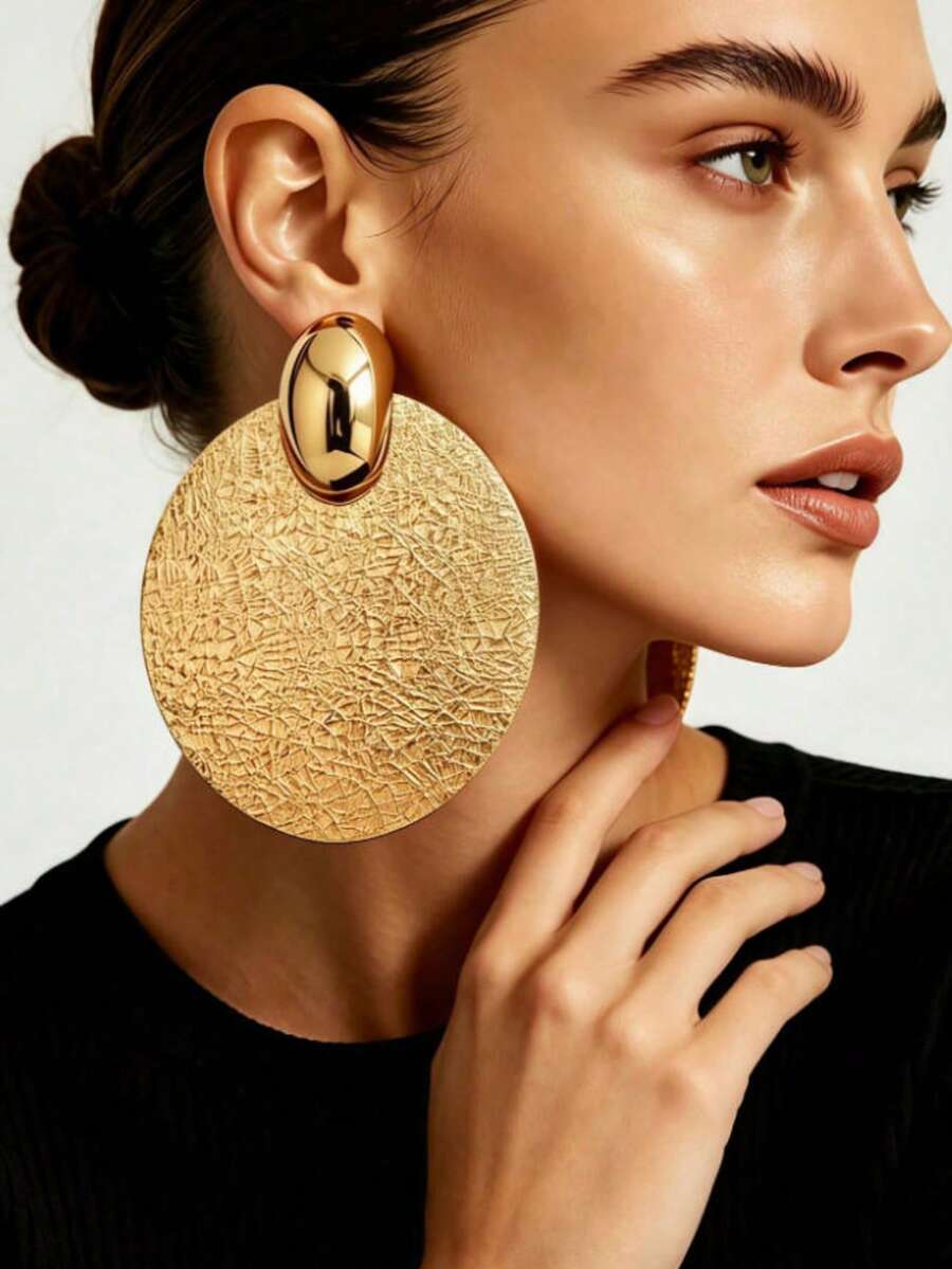 1 Pair Women's Vintage European & American Style Gold Matte Textured Large Disc Dangle Earrings, Suitable For Party, Vacation, Banquet Wear - Gold - View 1