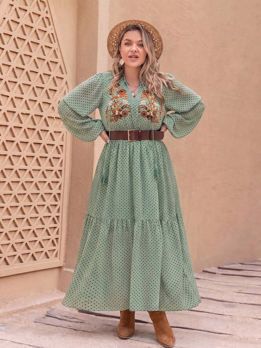 Plus Size Women's Polka Dot Embroidered V-Neck Dress - Green - View 1