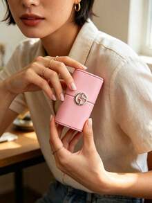 Armani 時尚奢華收納盒 金屬 Logo 獨特設計 化妝品香水收納 防塵盒 家用旅行用 ARMANI-GIFT-69 - 紅色 - 查看 6