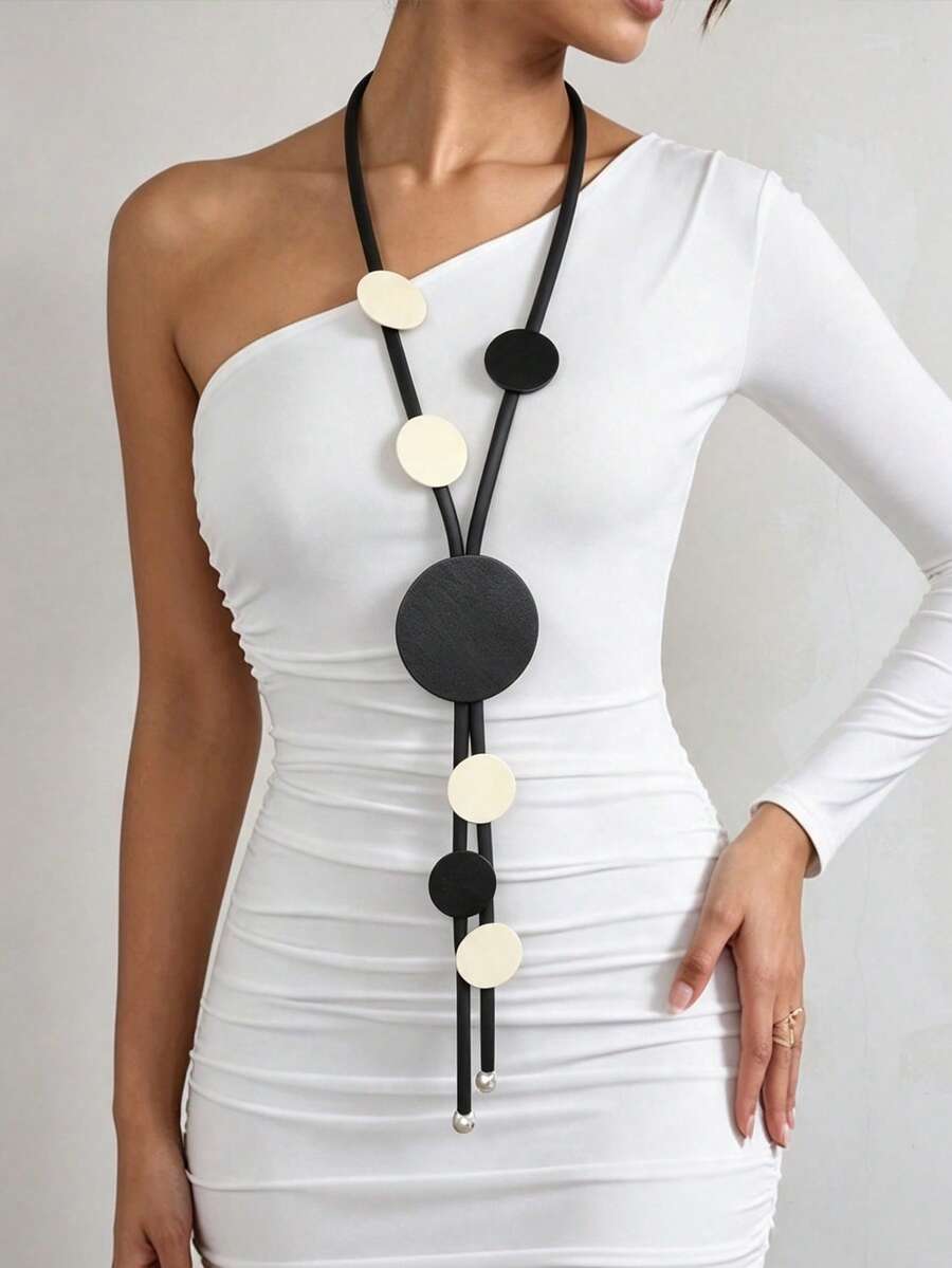 MARLIWOO 1pc Minimalist Bohemian Long Tassel Necklace Exaggerated Gothic Emo Party Jewelry - Black and White - View 1