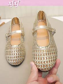 XfxfA Girls Adjustable Buckle/Breathable Mary Jane Flat Shoes, Suitable For Children School/Daily Activities/Outdoor Play - Gold - View 1