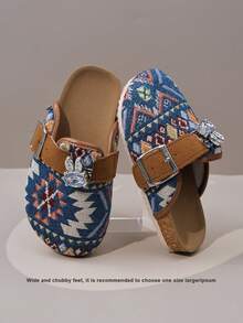 1 Pasang Sandal Selop Anak Perempuan Bahan Jacquard + Hiasan Kelinci Berlian Imitasi dengan Gesper Logam, Sol Gabus Lembut, Bagian Bawah Lembut, Anti Selip, Ujung Bulat, Model Rendah, Gesper Logam, Tali yang Dapat Diatur, Tumit Datar, Bagian Bawah Datar, Gaya Kasual Vintage, Model Tertutup, Cocok untuk di Rumah, Pemakaian Sehari-hari, dan Kembali ke Sekolah - Biru - View 1