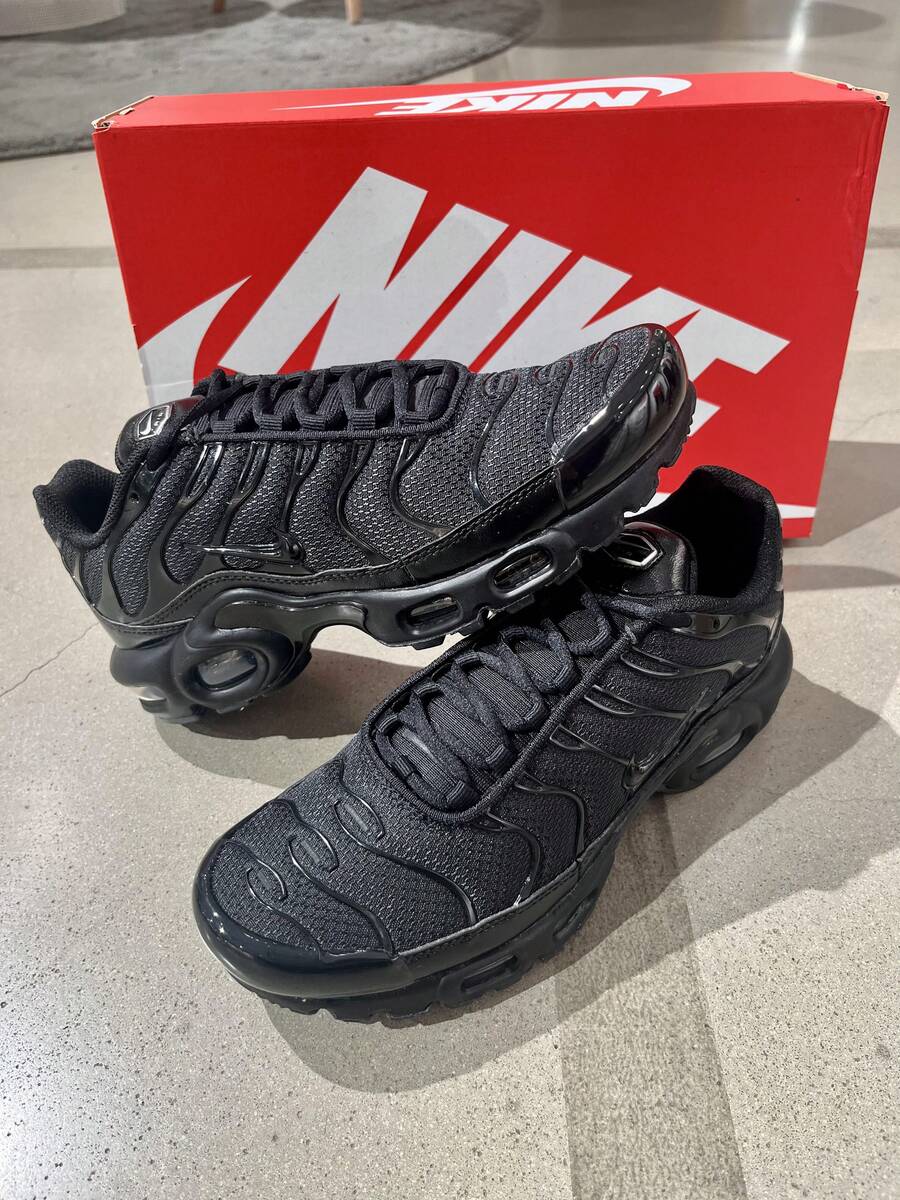 Nike Air Max أحذية رياضية كاجوال للنساء - الأسود - مشاهدة 1