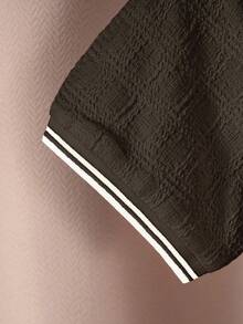 Boys' Coffee Brown Textured Short Sleeve Polo Shirt, Contrast Striped Collar And Cuffs, Preppy Style Top, Suitable For Back To School, Everyday Wear And Parties - Coffee Brown - View 7