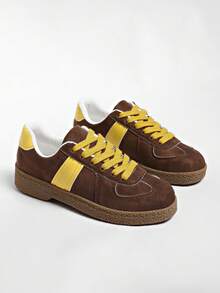 Women's Colorblock Striped Patchwork Soft Sole Lightweight Non-Slip Round Toe Low-Top Lace-Up Flat Sneakers, Retro Casual Sports Style, All-Season Commute Travel Daily Versatile, Multiple Colors Available, Matte Faux Suede Material, Retro Patchwork Sneakers, Leading Fashion - Brown - View 5