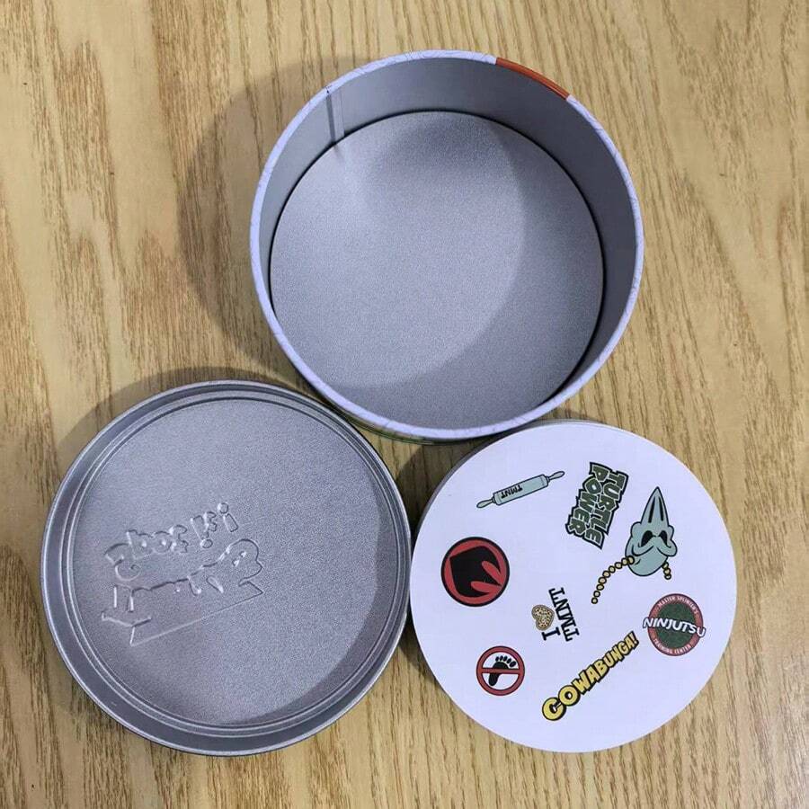 海豚動物趣味配對卡 - 視覺反應遊戲卡 - 適合家庭與朋友的快速配對卡牌遊戲 - 鐵盒包裝適用居家聚會 - 多人遊戲趣味、恐龍主題派對裝飾、恐龍主題盒、卡牌遊戲、情侶遊戲 - 附說明書 - 黑色 - 查看 1