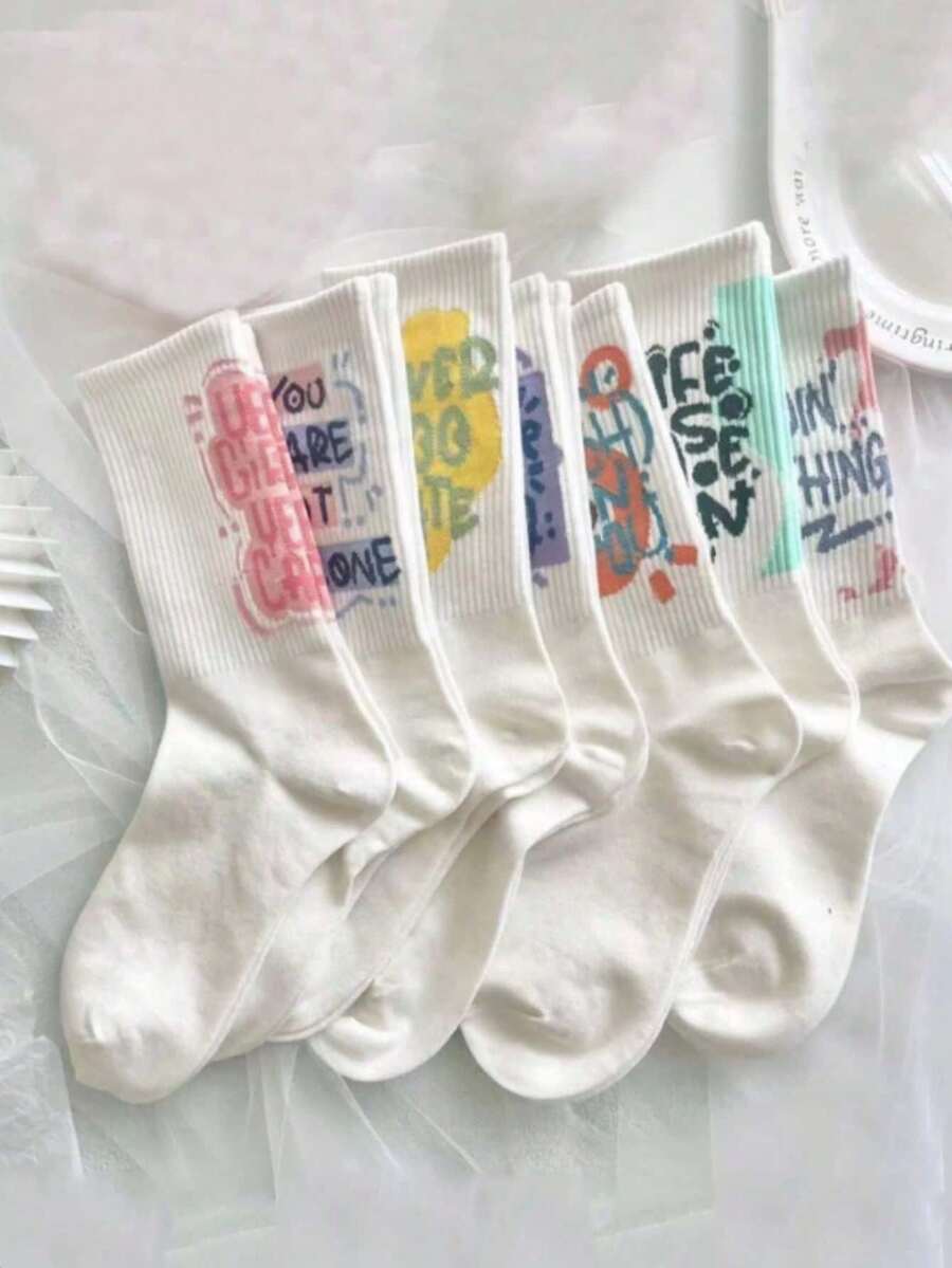 Sports Outdoor 5 Pairs Random Letter Sports Socks, Unisex - Multicolor - View 1