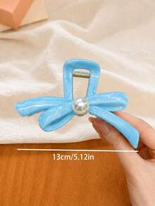 2/1pc Premium Blue/White Bow Pearl Hair Claw, Elegant Versatile Hair Claw For Back Of Head, Fashionable Minimalist Solid Color Hair Grip, Suitable For Daily, Casual, Party, Beach, Vacation, Hairstyle Design, Face Washing/Hair Washing, Makeup, Clothing Accessory, Spring Hair Claw, Summer Hair Claw, Autumn Hair Accessory, Winter Hair Claw - Multicolor - View 4