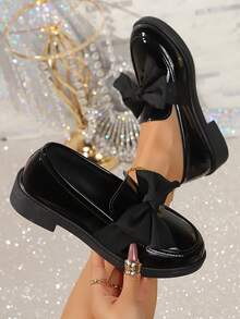 Glossy Black