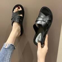 Sandalias de suela gruesa con talón de mujer,zapatillas de casa de un solo color para mujer, antideslizantes y resistentes al desgaste, ideales para madres de mediana edad - Negro - Ver 4