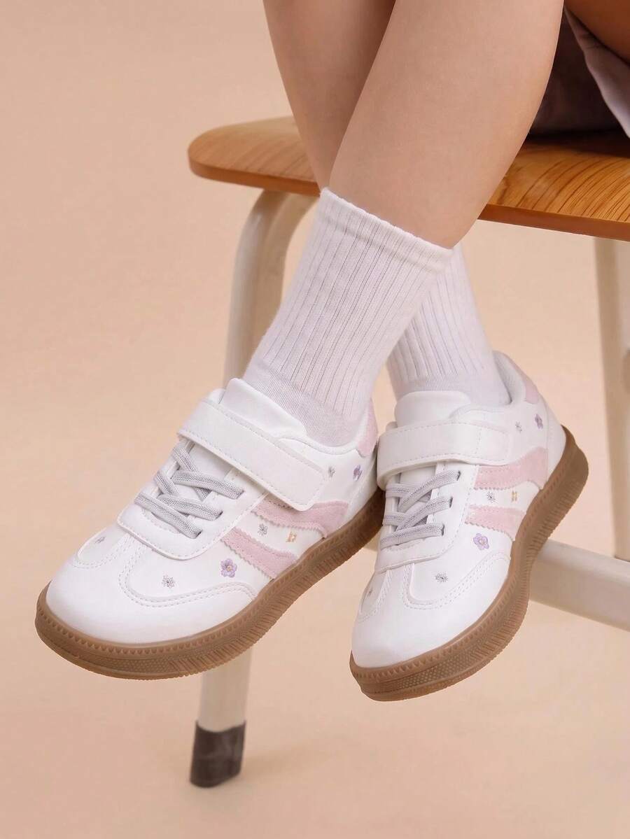 Sepatu Sneakers Slip-On Unisex Anak-Anak dengan Perekat Velcro, Sepatu Serbaguna untuk Kembali ke Sekolah, Cocok untuk Semua Musim dan Aktivitas Luar Ruangan