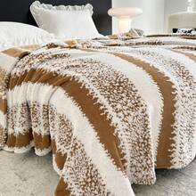 1pc Soft Warm Cationic Taffeta Fleece Blanket, Flannel Throw Blanket For Office Nap, Sofa, Car, Bed, Couch Cover - Mocha Brown - View 5