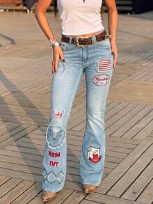 Calça Jeans Flare Azul Claro Retrô Y2K Feminina, Decorada com Bordado e Detalhes de Patch Desgastado, Estilo Casual Fashion Sem Cinto - Lavagem clara - Visão 3