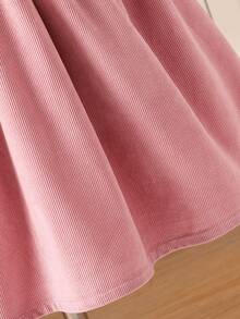 Young Girl Corduroy Sweet Style Dress, Round Neck, Multi-Layer Ruffle Collar With White Lace Trim, Front Center 3 Brown Buttons, Waisted Design, Bell Sleeves, Suitable For Casual Daily, Birthday Party, Preschool Activities Etc. Autumn/Winter - Red Violet - View 7