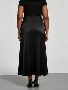 Gaun Panjang Satin Hitam Ukuran Plus yang Elegan, Desain Duyung dari Kain Tenun, Sedikit Elastis, Cocok untuk Pakaian Malam - Hitam - View 8