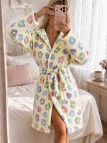 Aesletic Girls' Milk Yellow Colorful Floral & Heart Print Hooded Coral Fleece Bathrobe, Autumn/Winter Waist Short Robe - Multicolor - View 9
